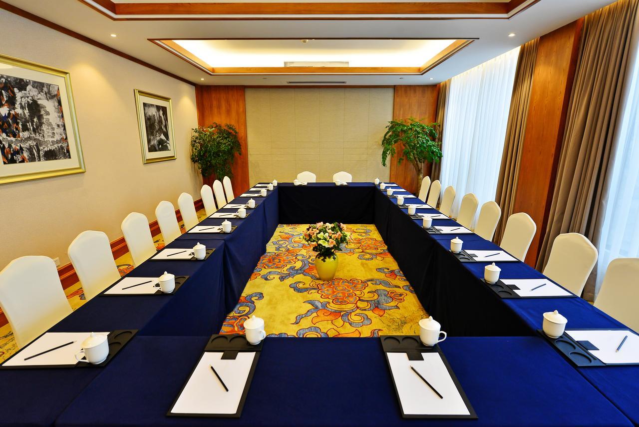 เอสเอสเอดับเบิลยู บูทิก โฮเต็ล หังโจว เฉียนเต่า เลค Hotel Chun'an ภายนอก รูปภาพ